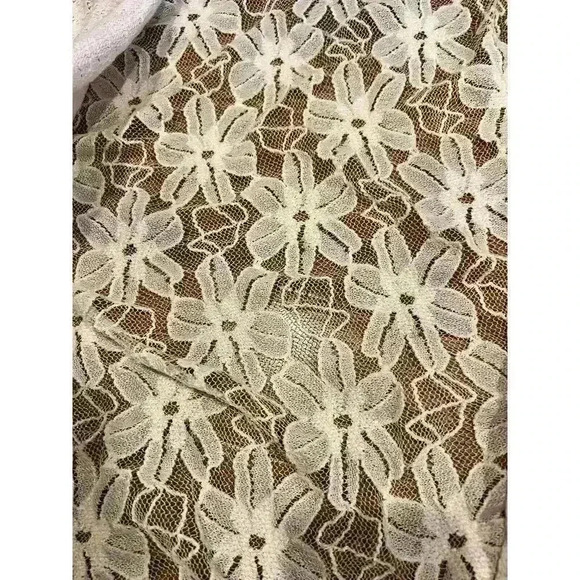 Crowned Free One Lace Floral Lace Ivory Shawl Kimono Cover Up Festival - Picture 4 of 7